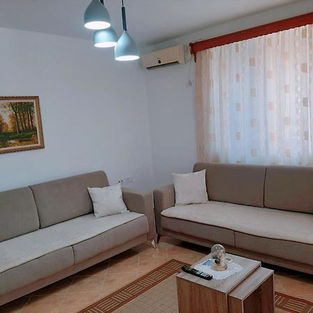Vangert Apartment Berat Extérieur photo