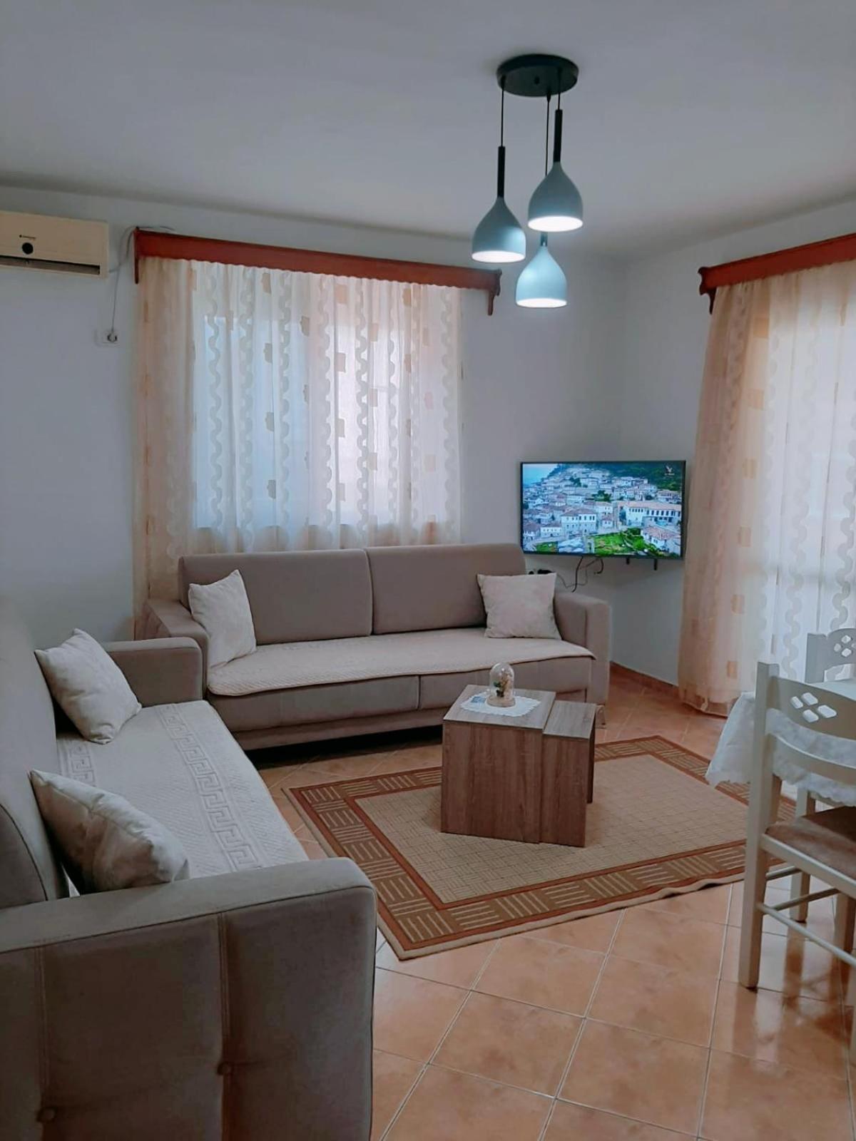 Vangert Apartment Berat Extérieur photo