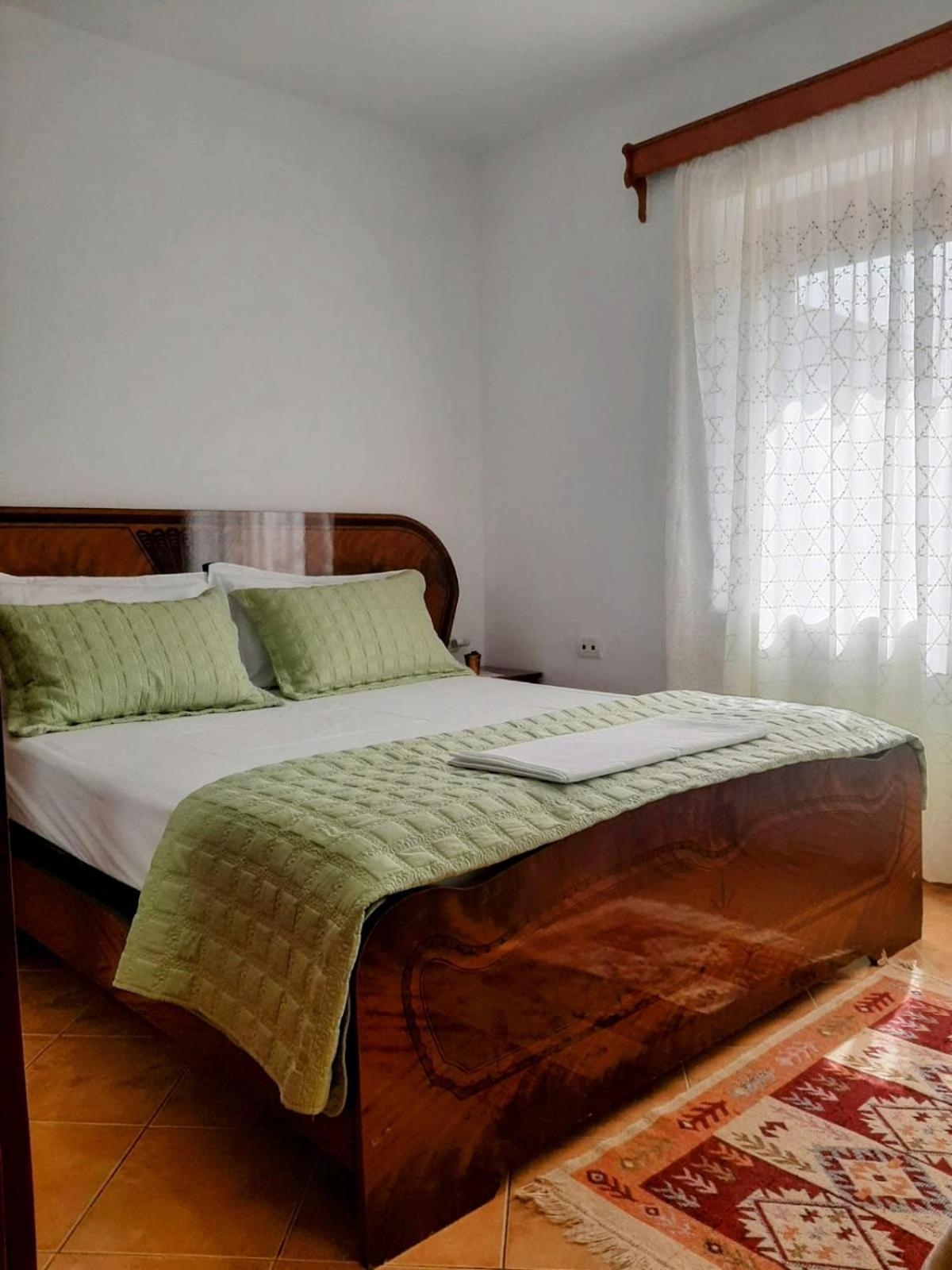 Vangert Apartment Berat Extérieur photo