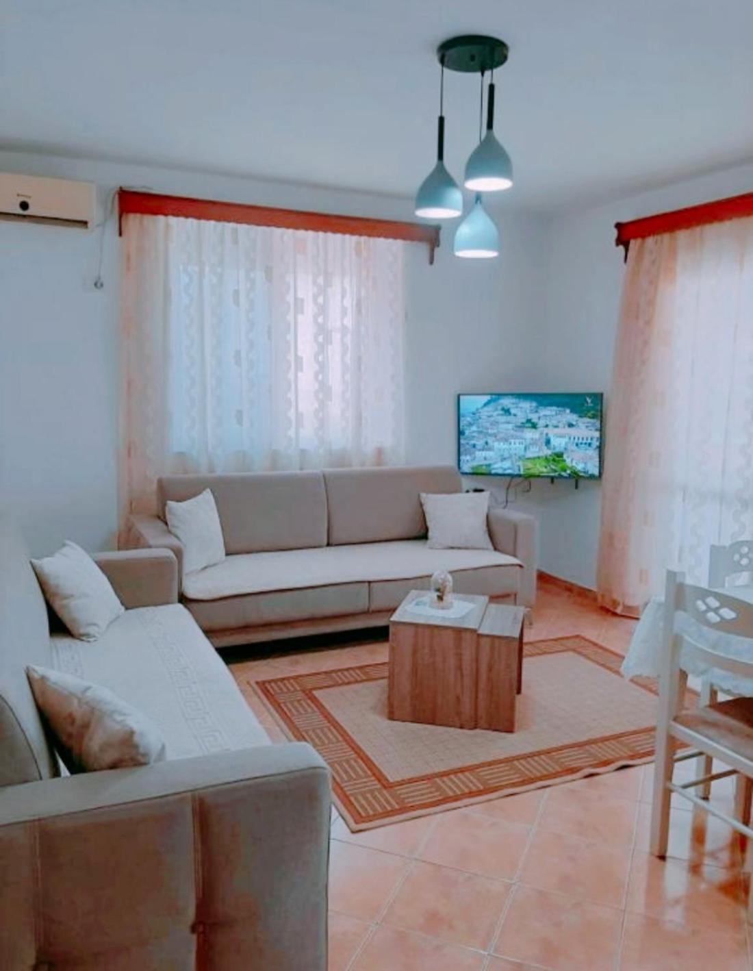 Vangert Apartment Berat Extérieur photo